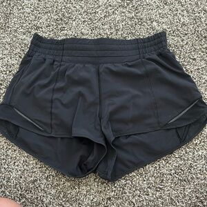 lululemon size 6 high rise hotty hots